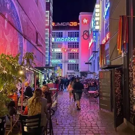 Neon アパート